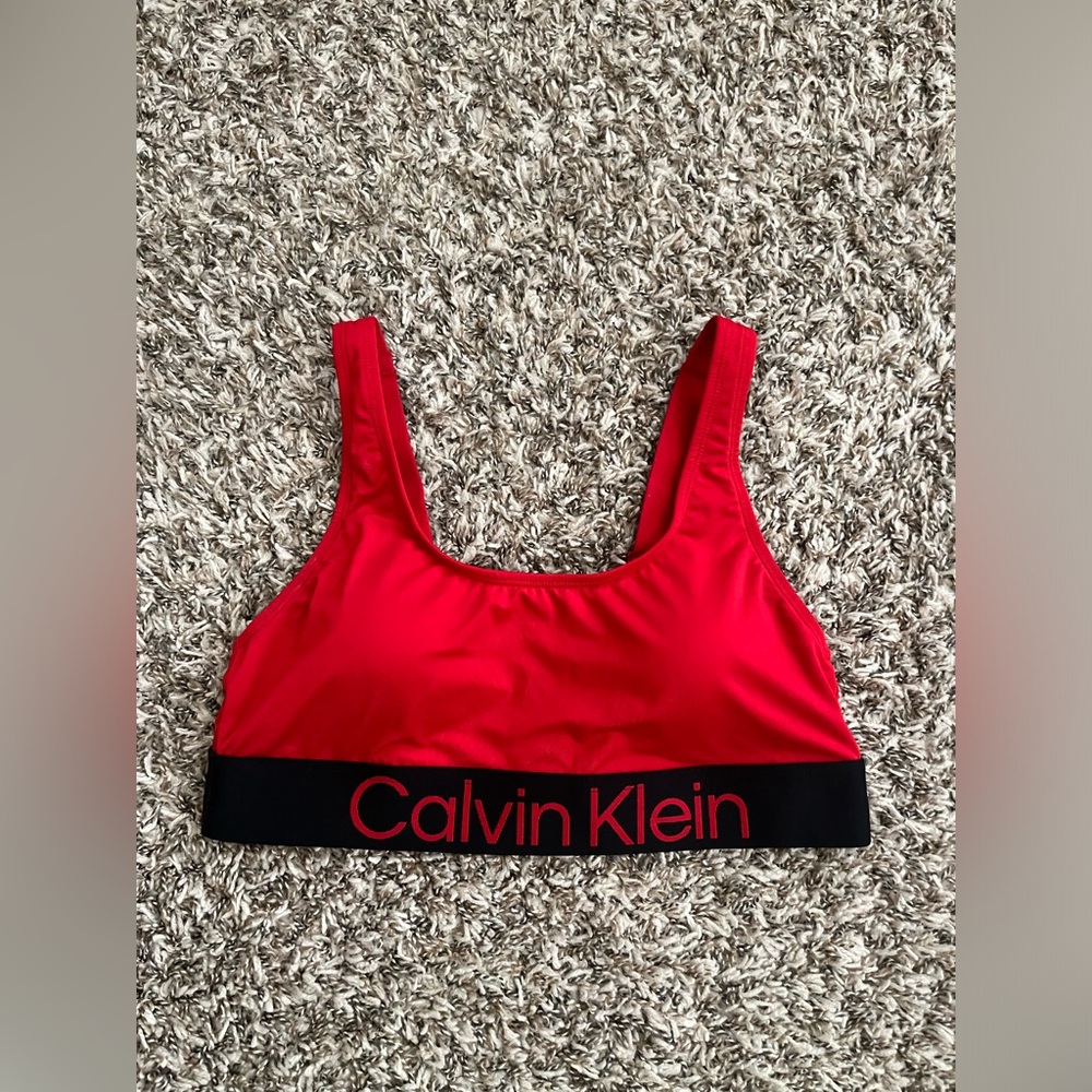 Calvin Klein Padded Sports Bra